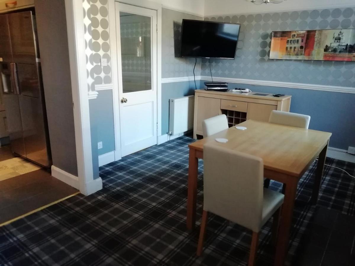Carvetii - Halite House - 3 Bed House Sleeps Up To 5 People Appartement Tillicoultry Buitenkant foto